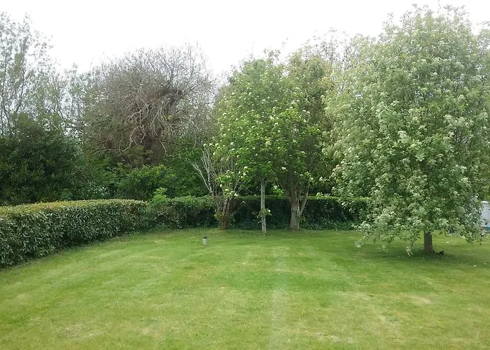 Feriehus Eden House *